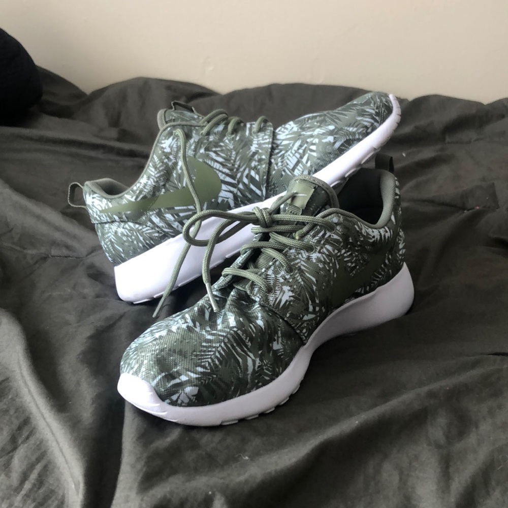 brand new never worn Nike